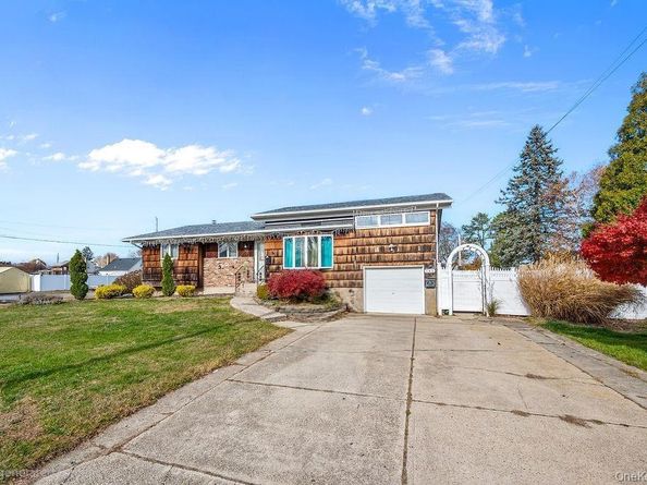 185 Throop Street, West Babylon NY 11704