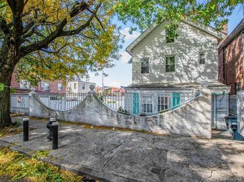 4613 Carpenter Avenue