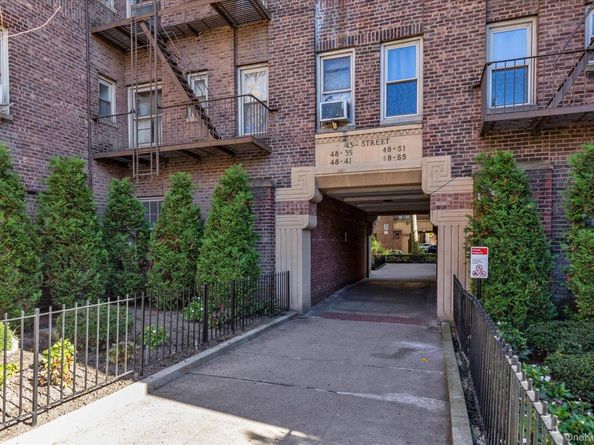 48 55 43rd Street 3F, Woodside NY 11377