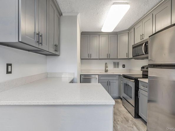 168-01 12 Ave 7B, Beechhurst NY 11357