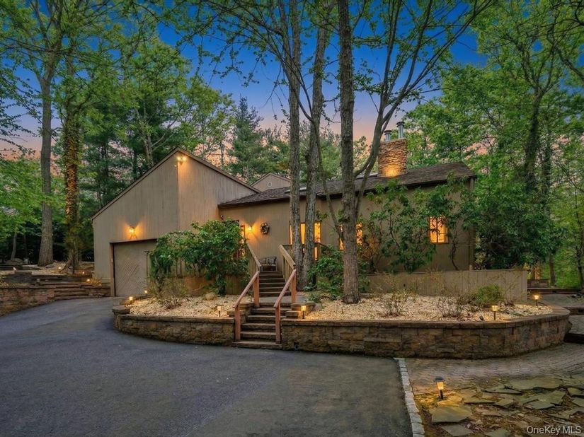 1 Audubon Gate, Miller Place NY 11764