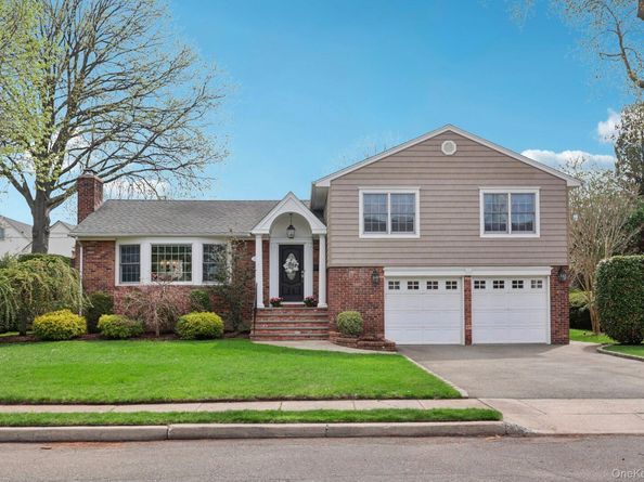 137 Weyford Terrace, Garden City NY 11530