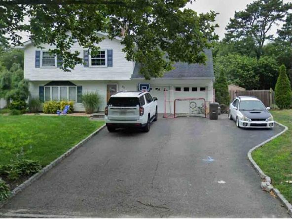 30 Balsam Drive, Medford NY 11763