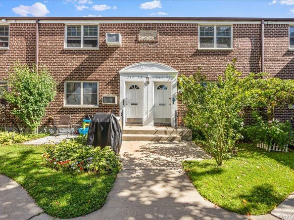 249-30 57 Avenue 1, Little Neck NY 11362