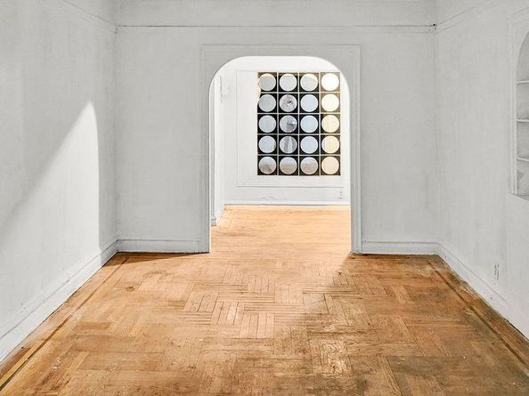 1075 Grand Concourse 1N, Bronx NY 10452