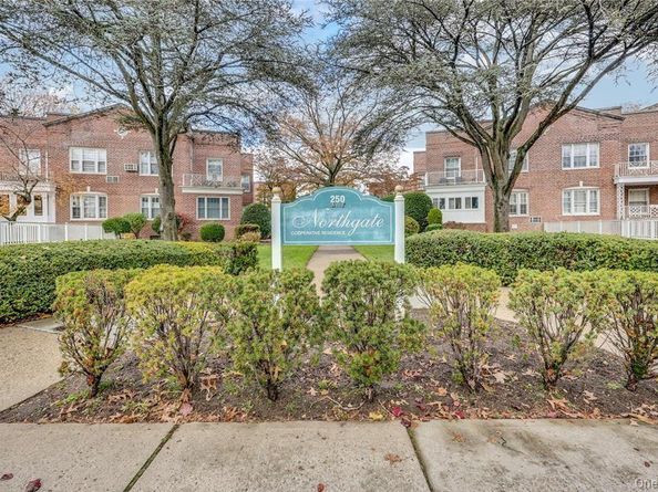 250 Central Avenue 119, Lawrence NY 11559