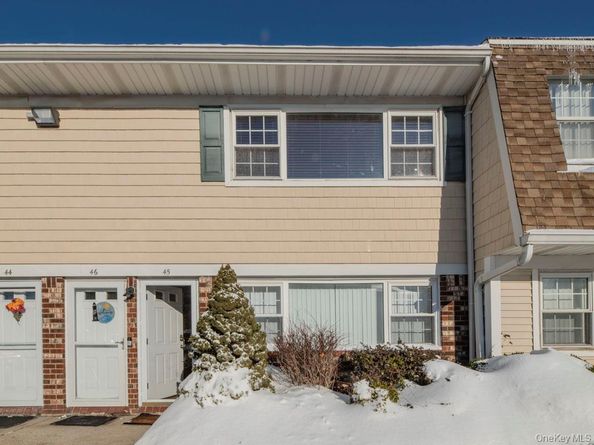 1 Atlantic Avenue 45, Farmingdale NY 11735
