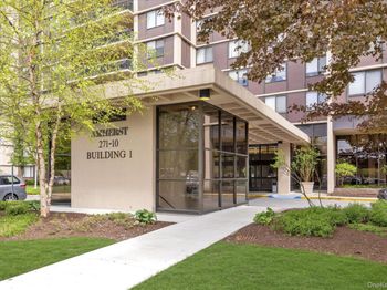 271-10 Grand Central Pkwy