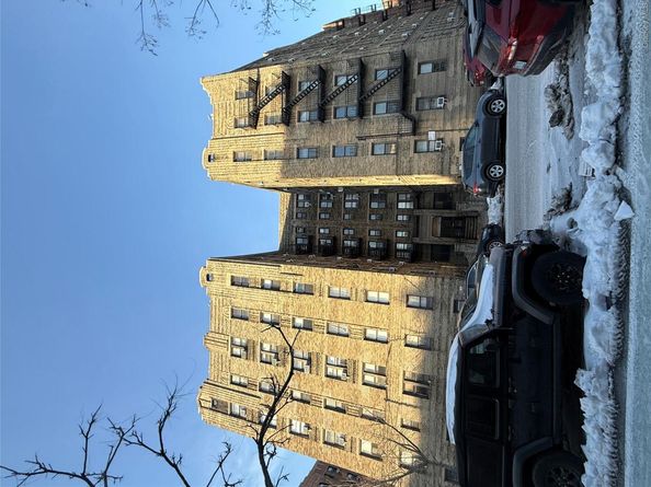 50-05 43 Ave 1L, Woodside NY 11377