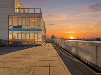 3220 Arlington Avenue