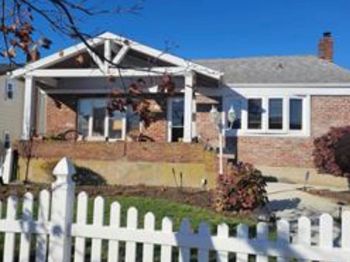 68 Howard Ave Avenue