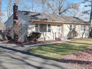 57 Middle Island Road
