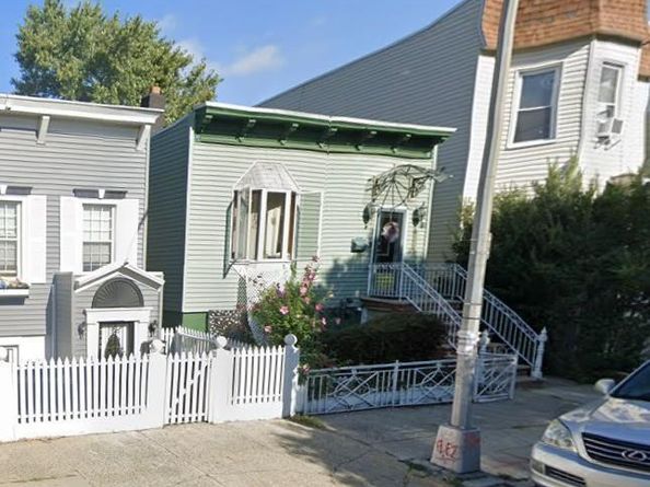 3430 34th Street, Astoria NY 11106