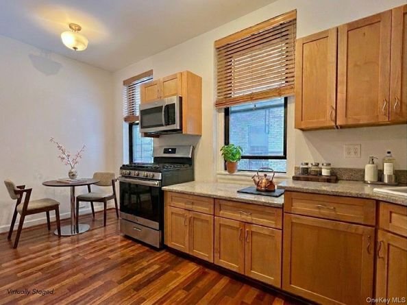 21-28 35 Street 1G, Astoria NY 11105