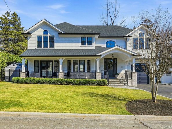 14 Oaklawn Avenue, Glen Head NY 11545