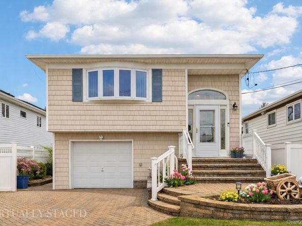 108 Lee Avenue, Babylon NY 11702