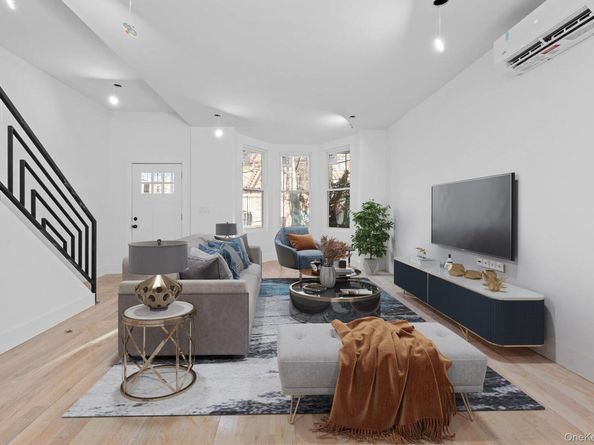 4042 Hubbard Place, Brooklyn NY 11210