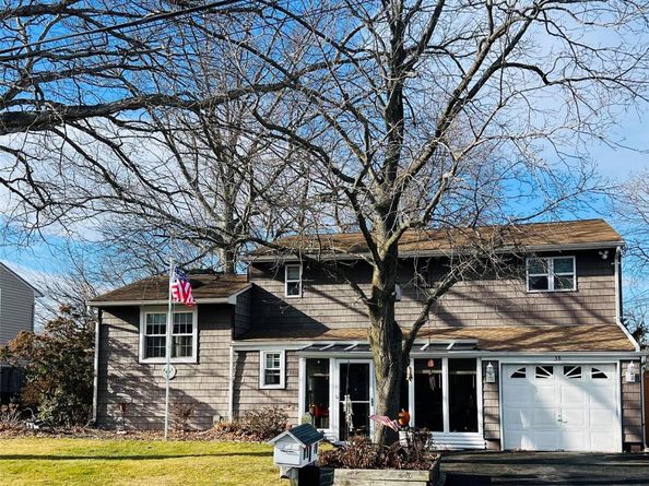 38 Riviera Drive, Selden NY 11784