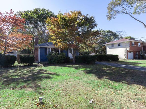 12 Applegate Drive, Mastic NY 11950