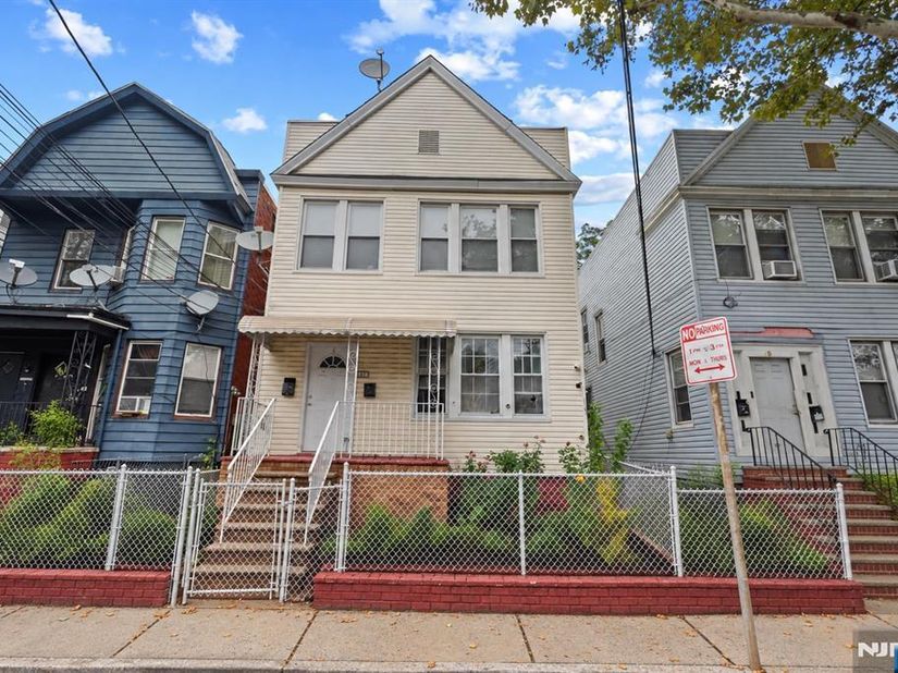 42 New Street, Jersey City NJ 07305