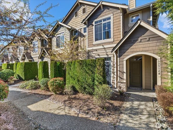 13914 N Pointe Circle E, Mill Creek WA 98012