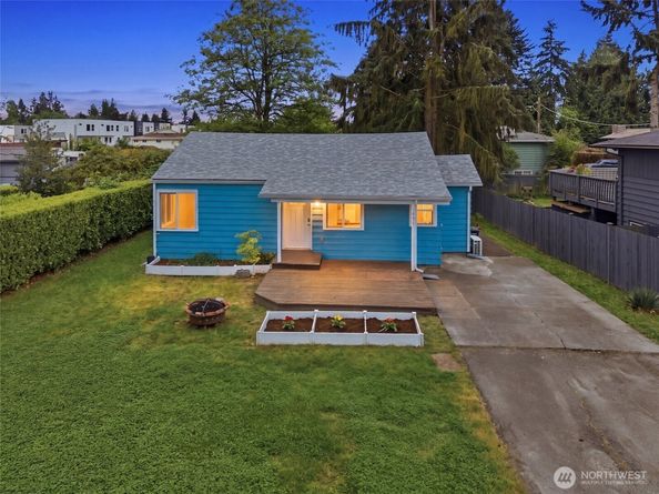 1651 SW 114th Street, Seattle WA 98146