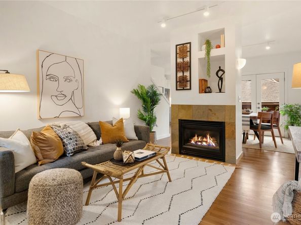 5430 California Avenue SW 2C, Seattle WA 98136