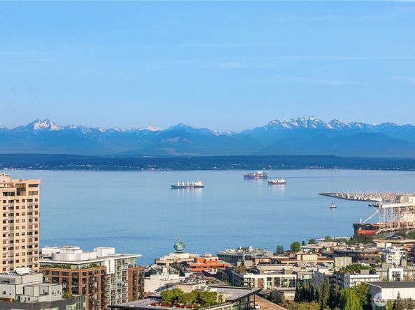 583 Battery Street 2905N, Seattle WA 98121