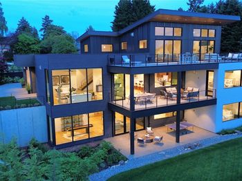 1032 89th Avenue NE
