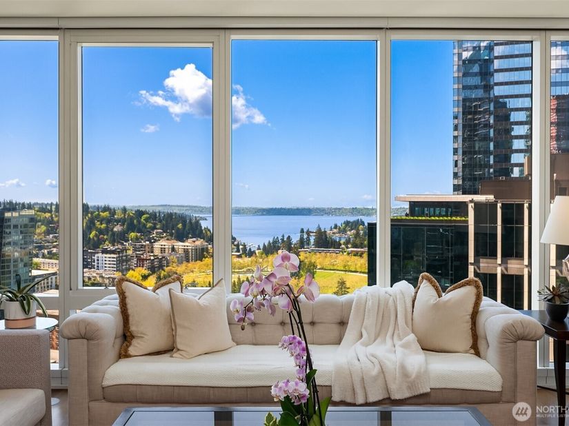 10700 NE 4th Street 2202, Bellevue WA 98004
