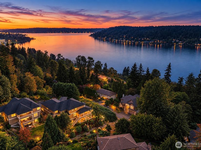 11022 SE 61st Place, Bellevue WA 98006