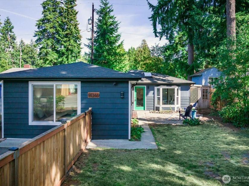 14346 Interlake Avenue N, Seattle WA 98133