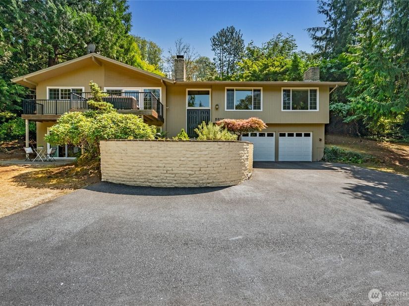 5212 W Mercer Place, Mercer Island WA 98040