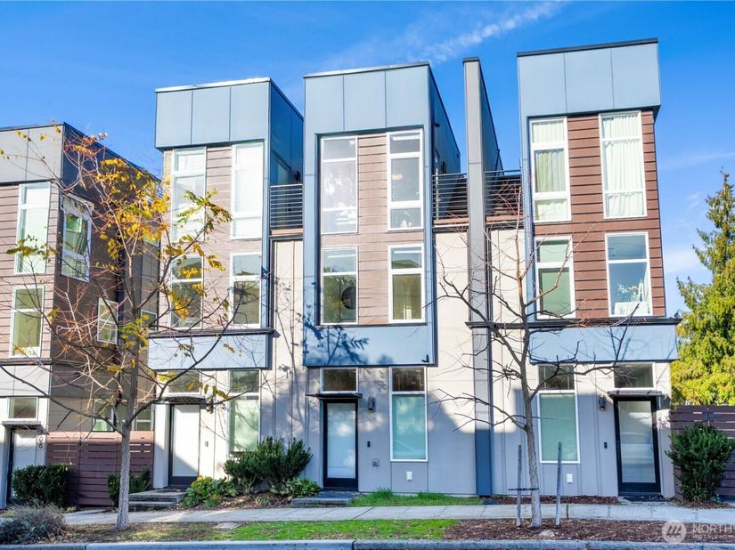 710 McGraw Street, Seattle WA 98109