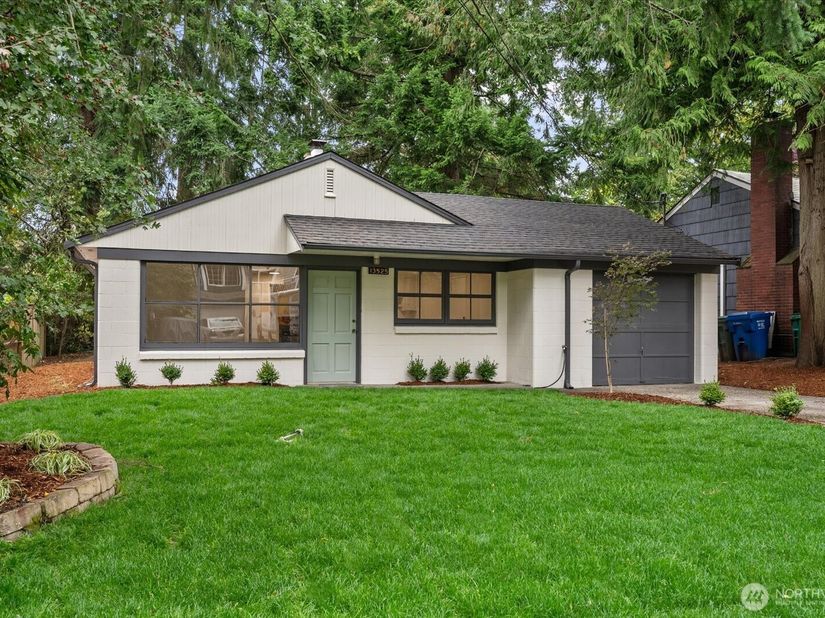 13525 Wallingford N, Seattle WA 98133