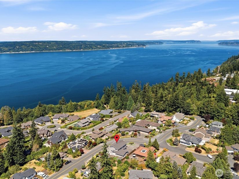 8601 54th Place W, Mukilteo WA 98275