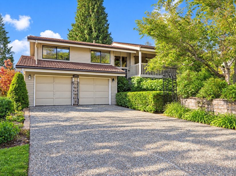 5807 142nd Place SE, Bellevue WA 98006