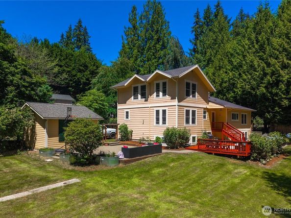 18443 Ballinger Way NE, Lake Forest Park WA 98155