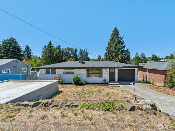 11823 12th Avenue S, Seattle WA 98168