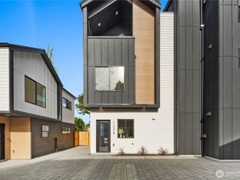 726 N 89TH Street