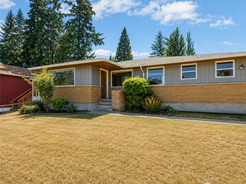11549 N Park Avenue N, Seattle WA 98133