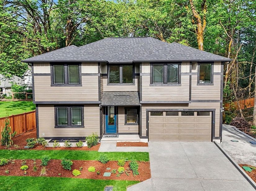 1906 223rd Avenue SE, Sammamish WA 98075