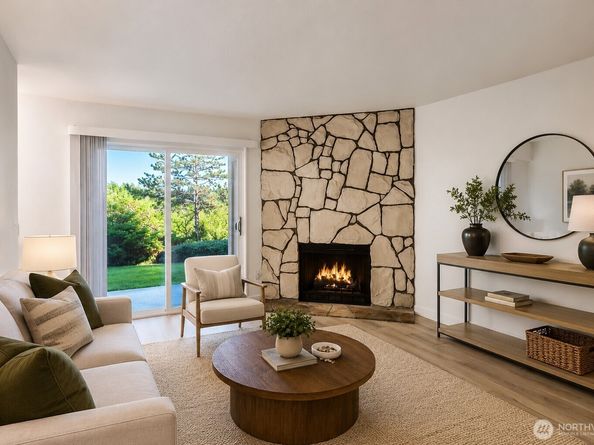 14443 127th S7, Kirkland WA 98034