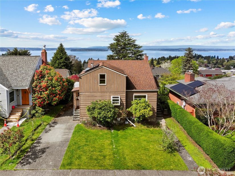 6901 40th Avenue SW, Seattle WA 98136