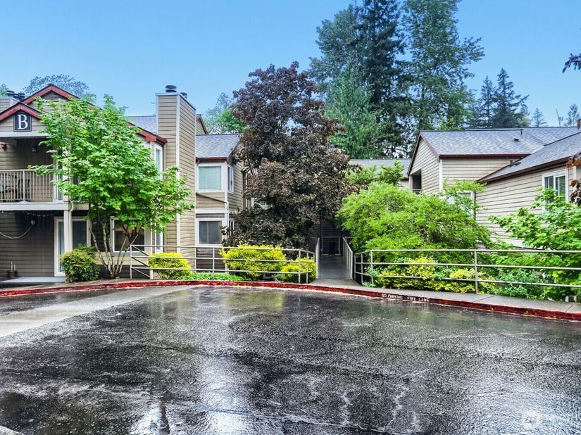 700 Front Street S B108, Issaquah WA 98027