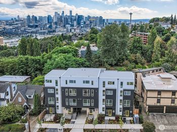 515 Howe