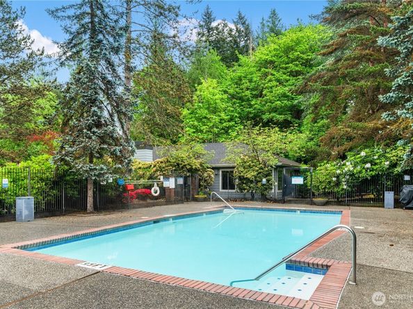 12618 100th Lane NE J248, Kirkland WA 98034