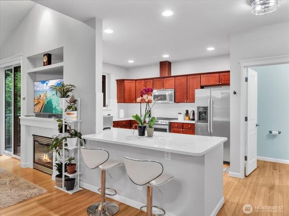 35227 SE Aspen Lane 1202, Snoqualmie WA 98065