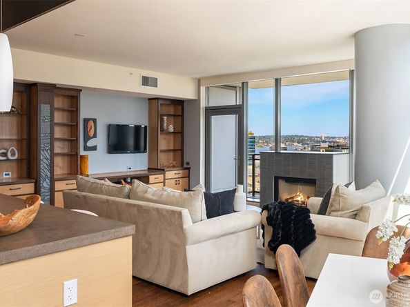 820 Blanchard Street 1605, Seattle WA 98121