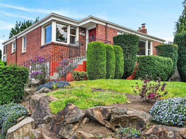 5457 35th Avenue SW, Seattle WA 98126
